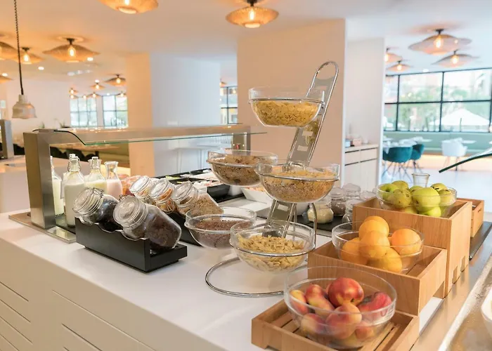 Hm Ayron Park - Adults Only