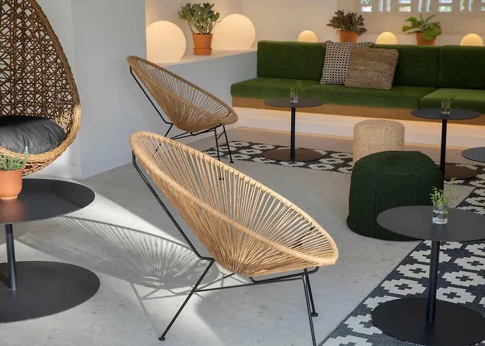 Hm Ayron Park - Adults Only